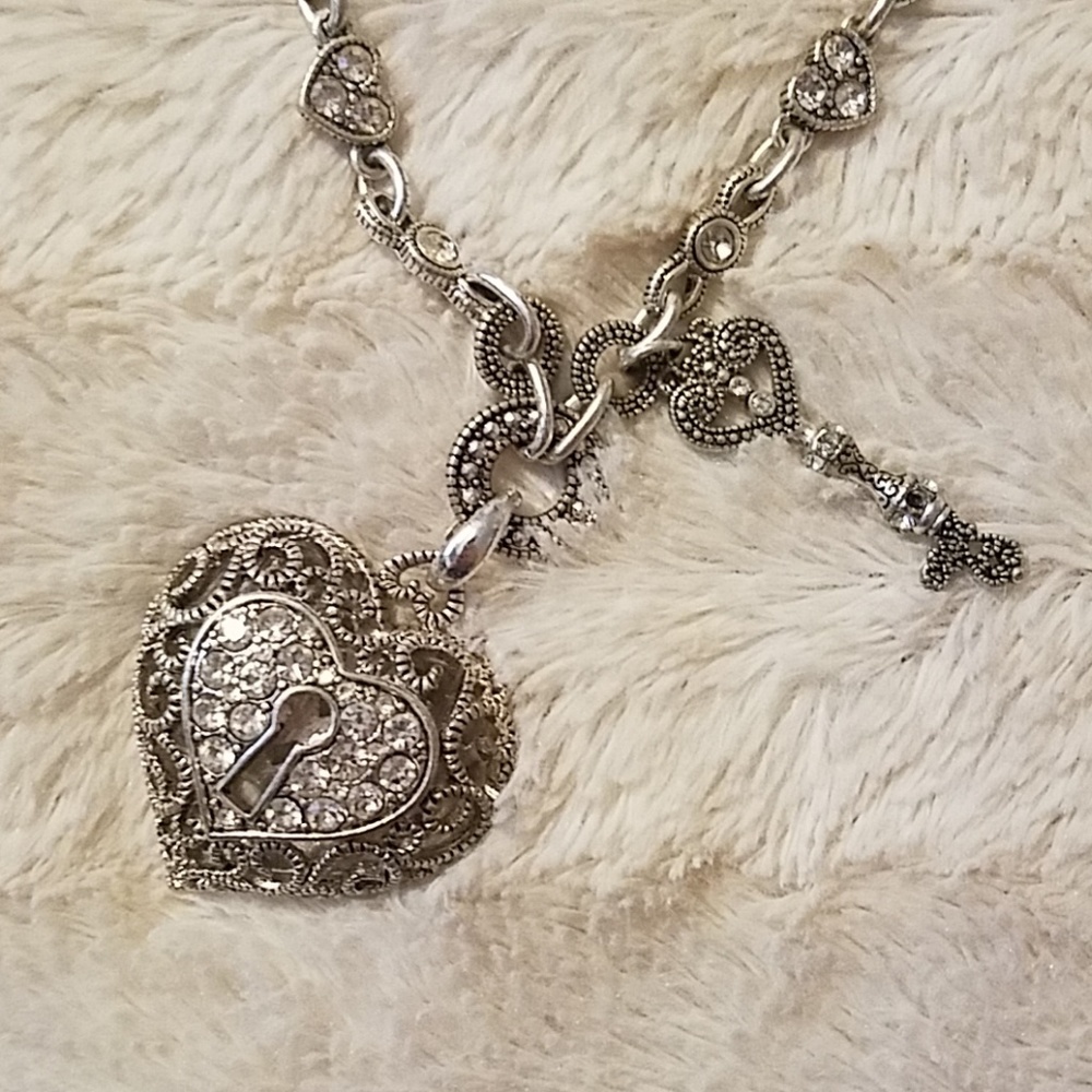 Silver heart necklace